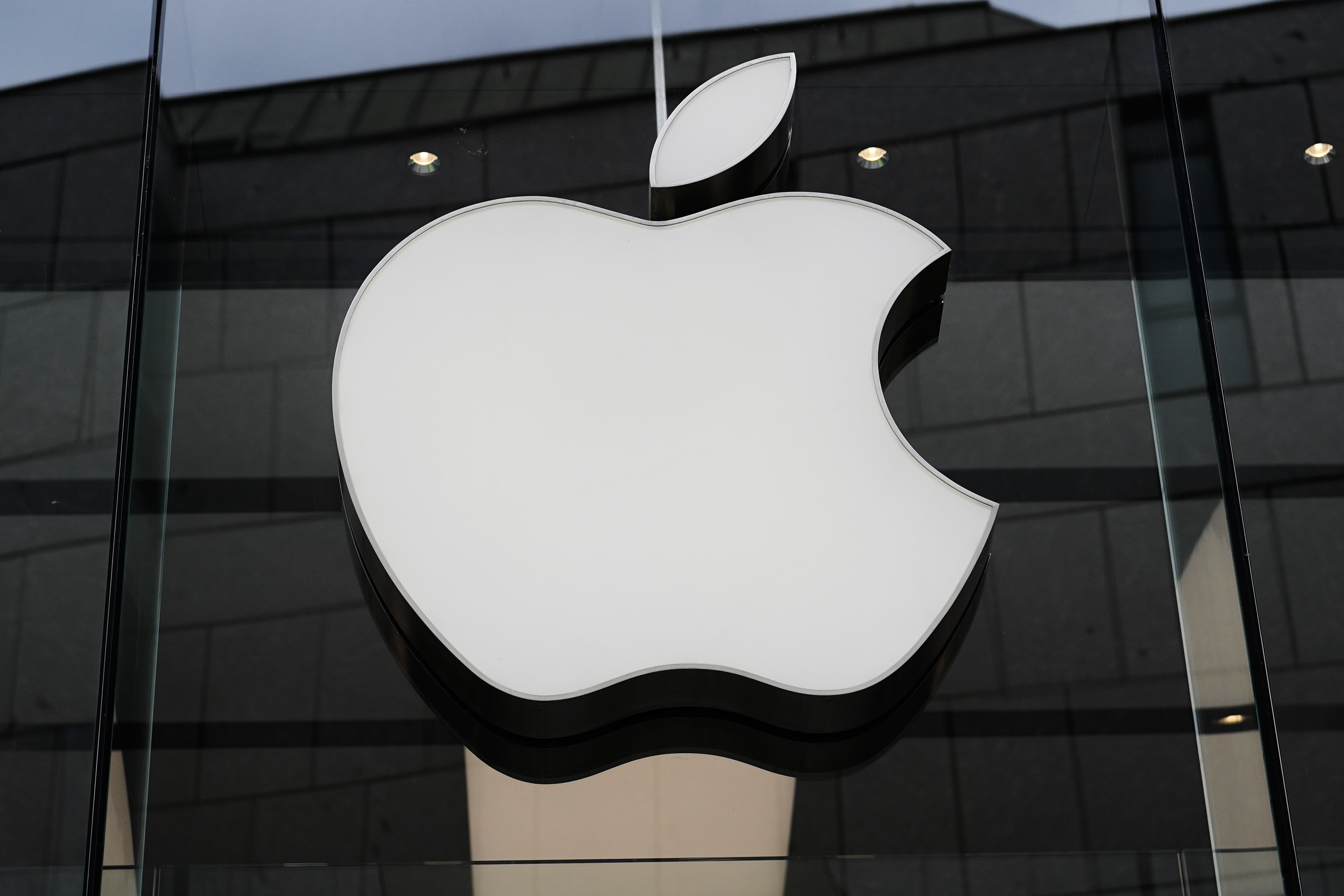 Imagen: Apple divide octubre en dos eventos sin keynote: siete productos nuevos, desde pantallas inteligentes hasta MacBooks OLED táctiles