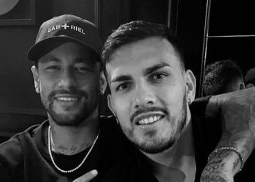 Neymar celebró con la camiseta de Paredes: el gesto que habla de una amistad más fuerte que las fronteras del fútbol
