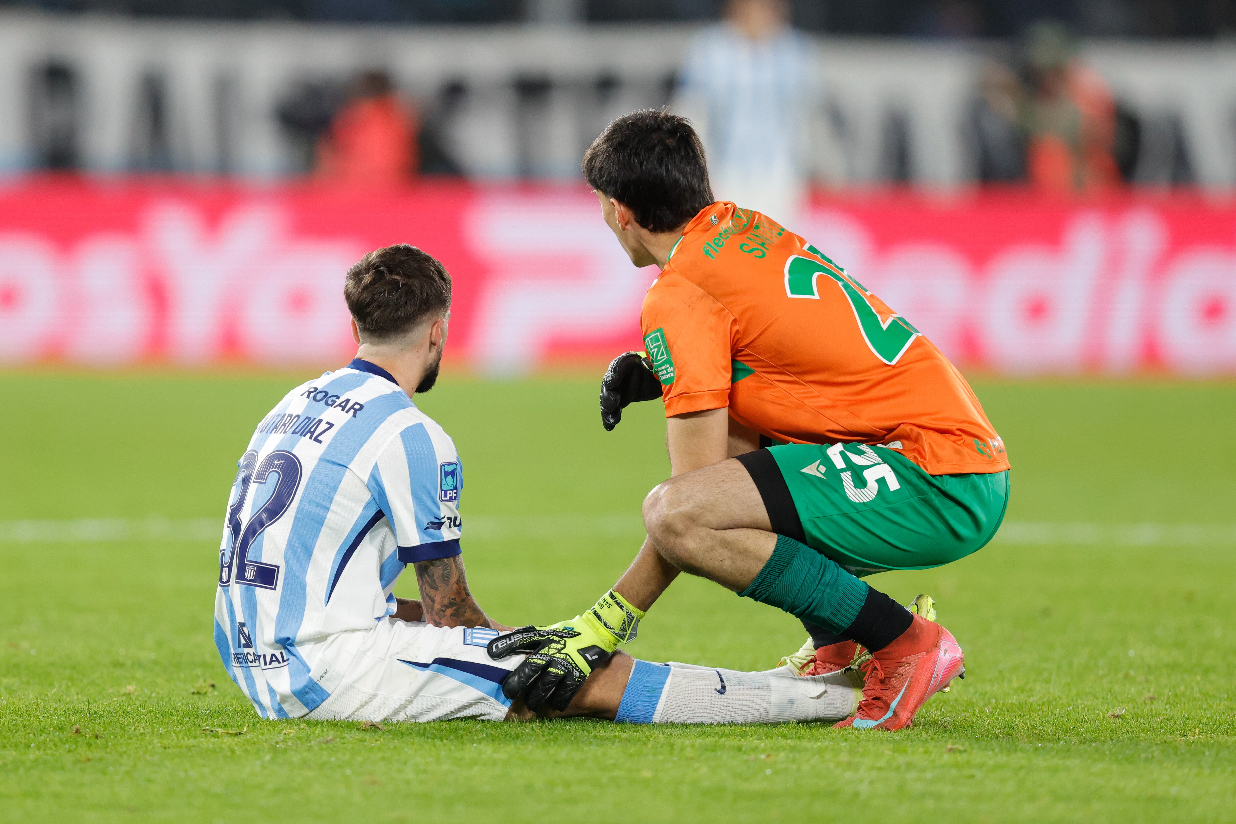 Imagen: Racing remató 23 veces, no convirtió ninguna y Banfield le ganó 1-0: la crisis se profundiza