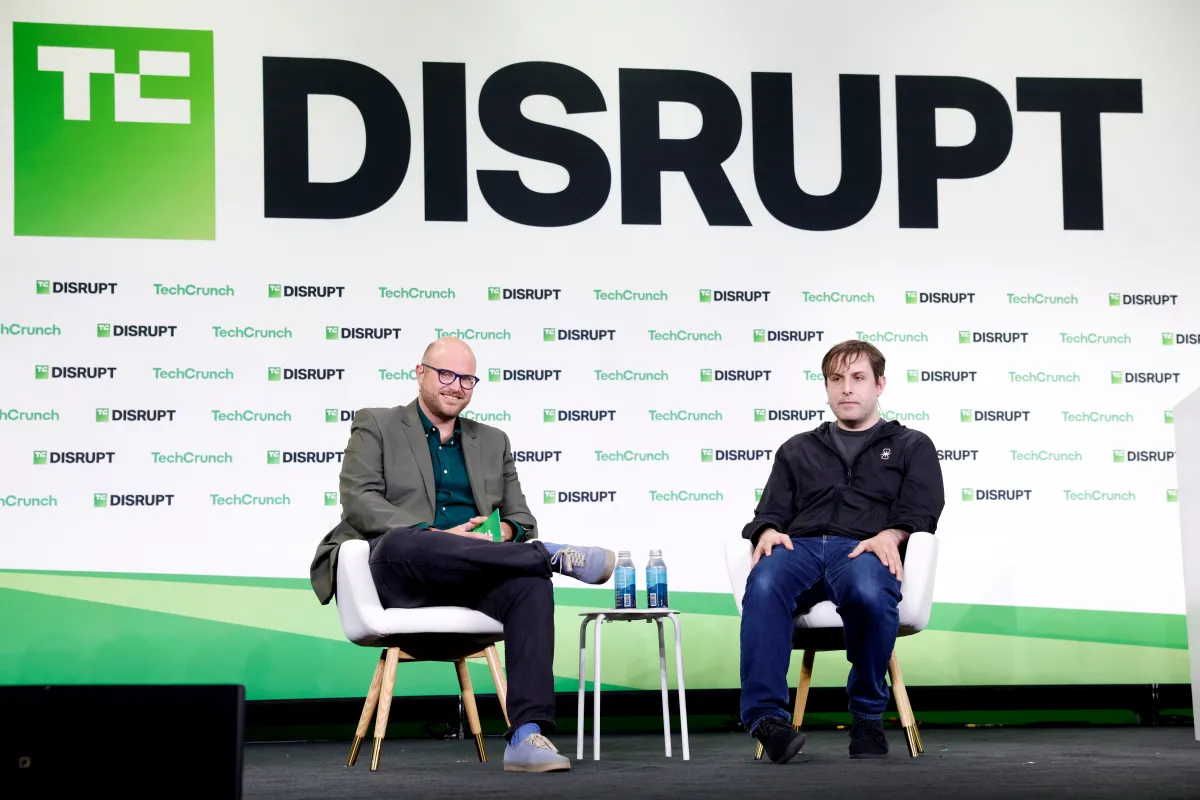 Imagen: TechCrunch Disrupt 2026 cierra con 10.000 líderes tech debatiendo el futuro de la IA y los negocios