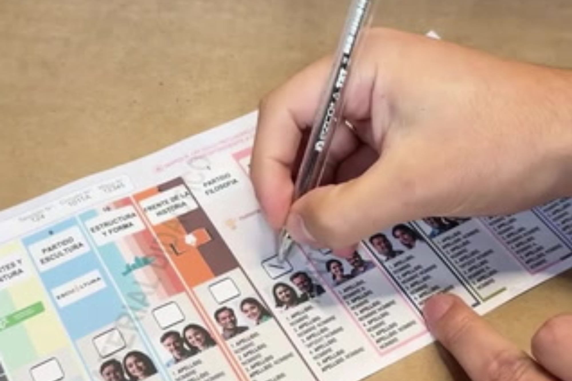 Imagen: 64% de bonaerenses apoya la Boleta Única: el sistema que puede rediseñar el mapa electoral de 2027