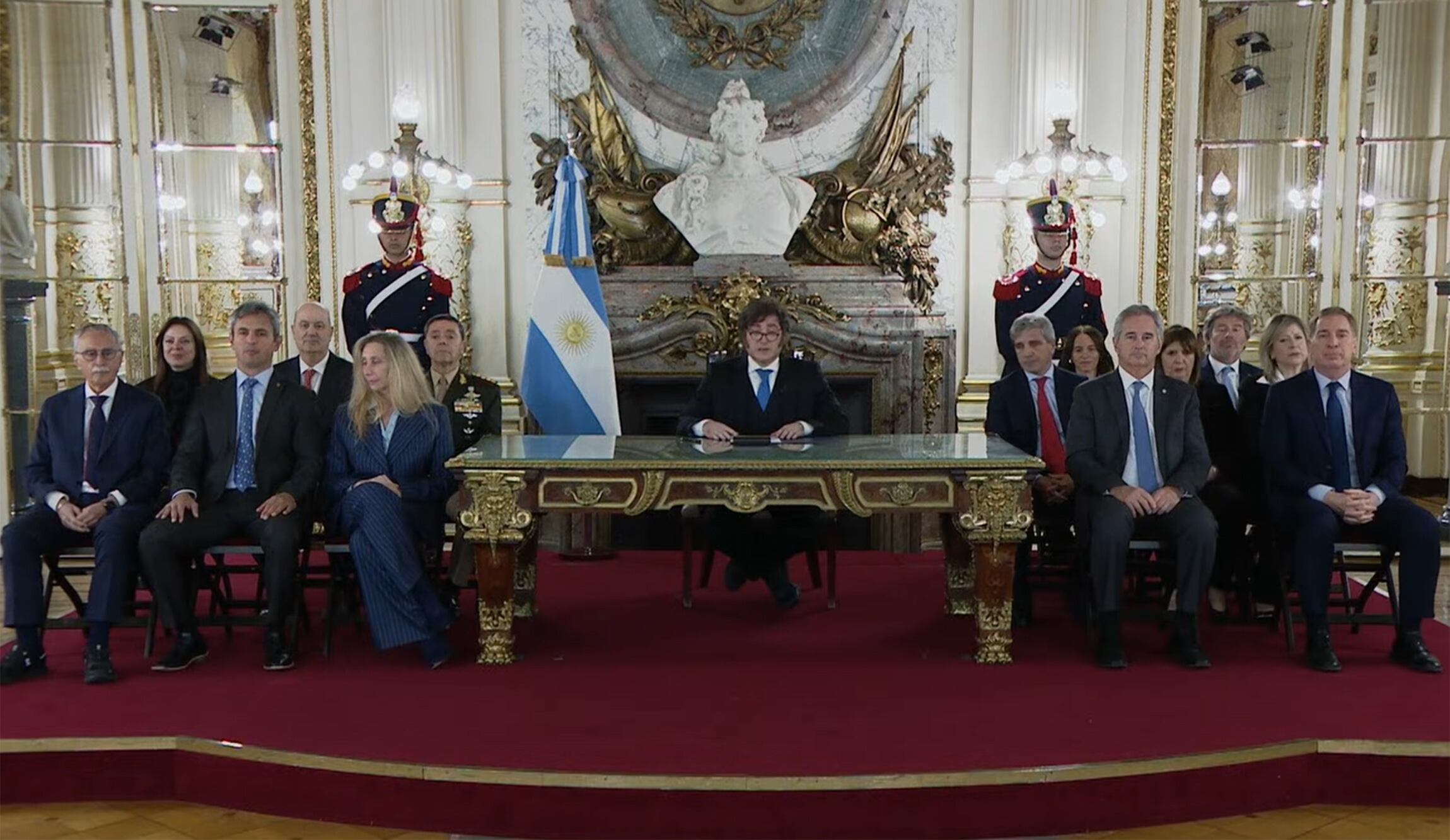 Imagen: Milei declaró zona de seguridad nacional a Malvinas y amenazó con sanciones a petroleras que operen allí