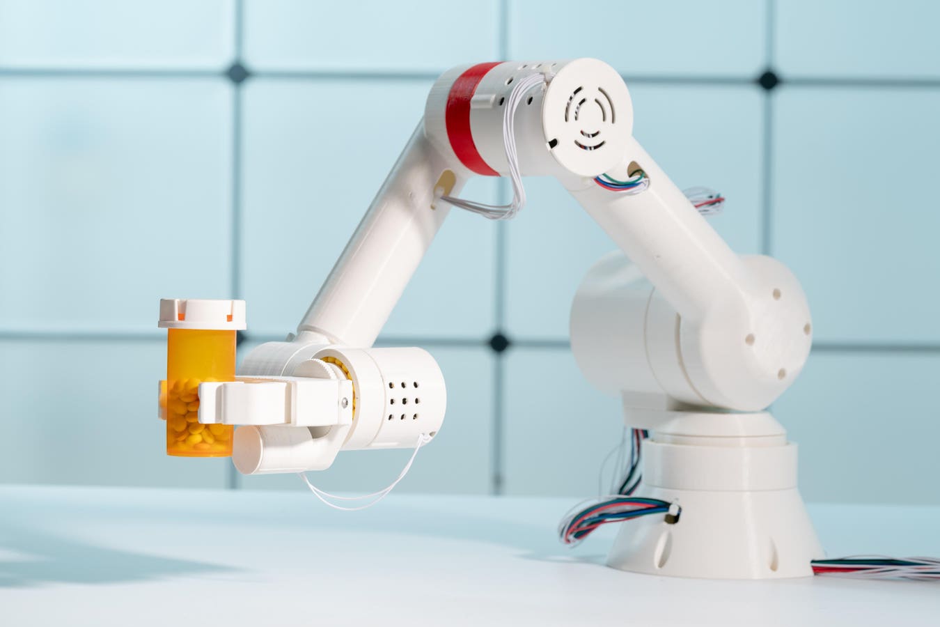 Imagen: Farmacias autónomas con robots: la startup Queue desafía al modelo tradicional de dispensación