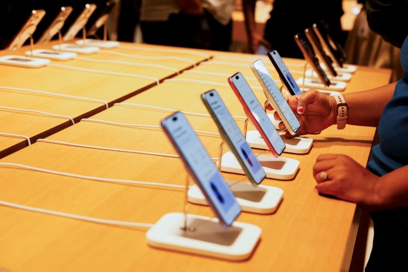 Imagen: iPhone 18 Pro: comprar en tienda o en línea no es lo mismo, y la diferencia puede costarte caro