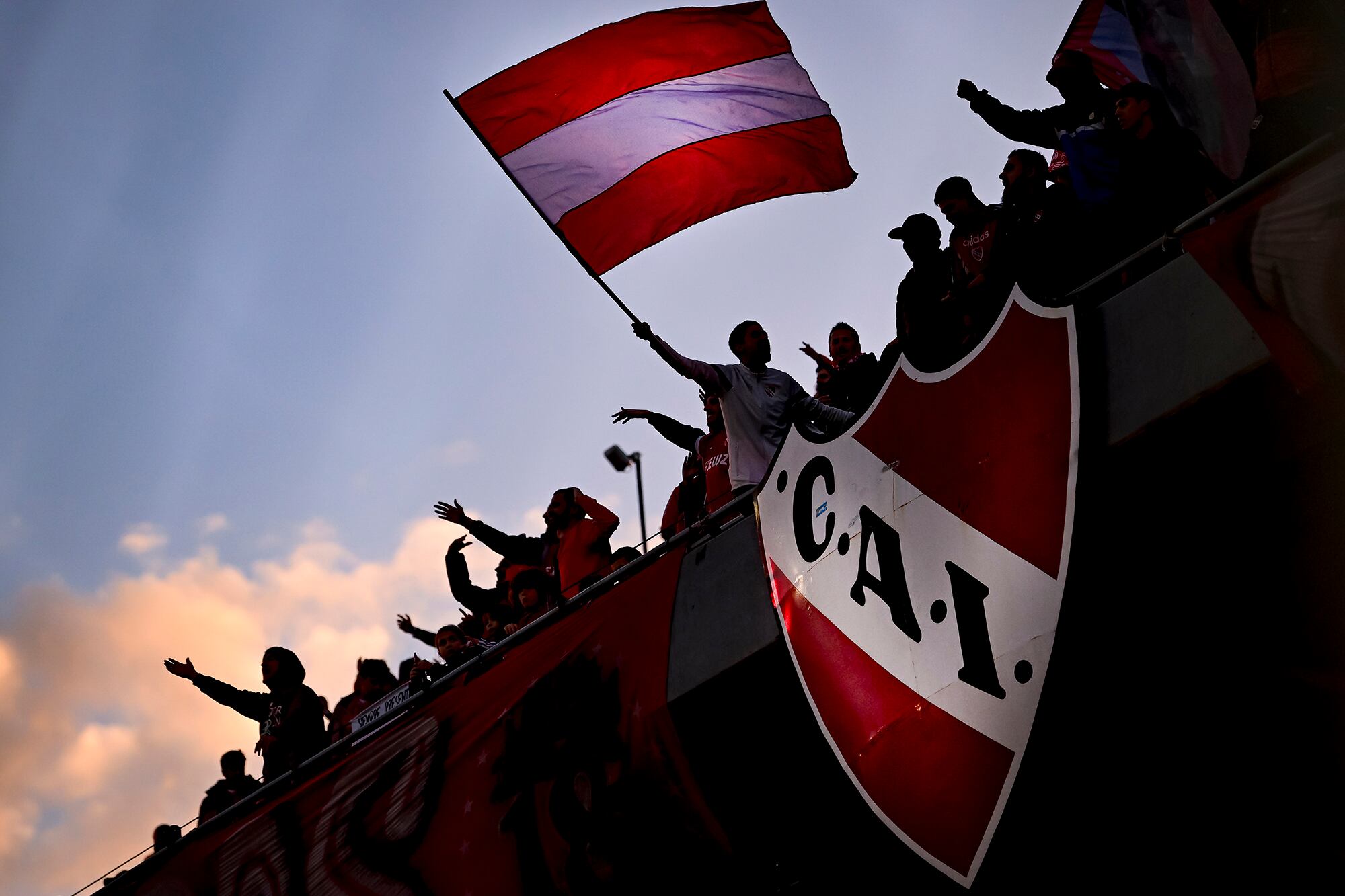 Imagen: Independiente, el gigante que no encuentra piso: crisis sin fin entre presidentes y entrenadores que se van