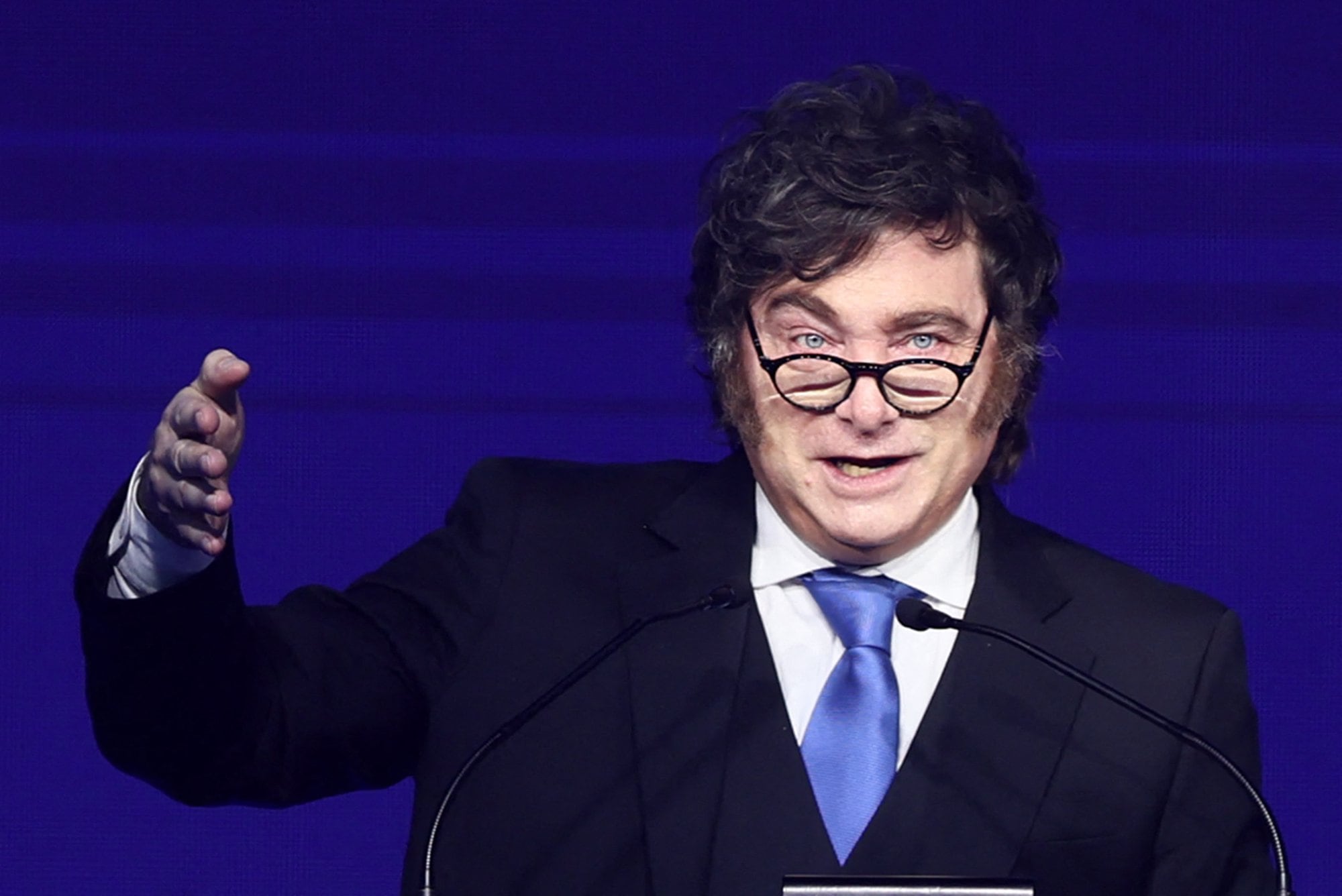 Milei contra el reloj: inversores esperan señales y el Gobierno debate si negociar ahora o en 60 días