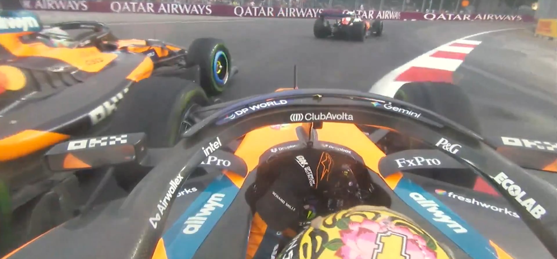 Imagen: McLaren se destruyó solo: Norris chocó a Piastri y le regaló la Sprint de Singapur a Verstappen