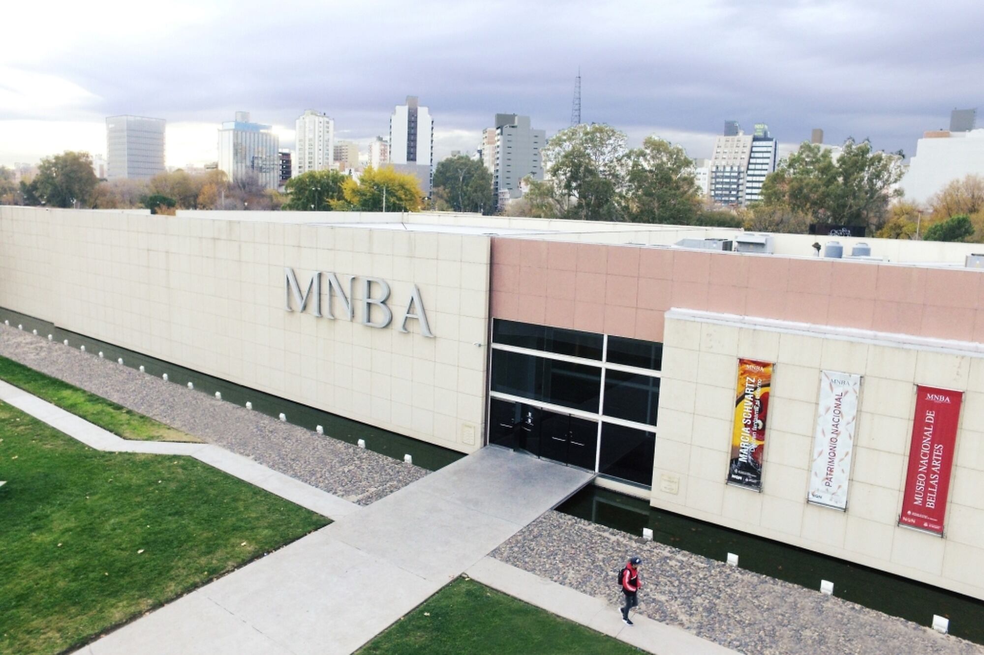 El arte argentino rompe la lógica centralista: Neuquén, ferias boutique y 71 galerías reconfiguran el mercado